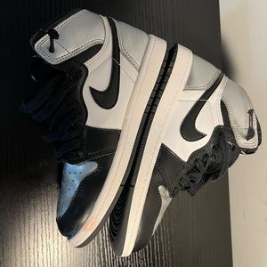 Black & Silver Jordan’s! Size 1 in Kids. WORN! CREASES! MARKS!